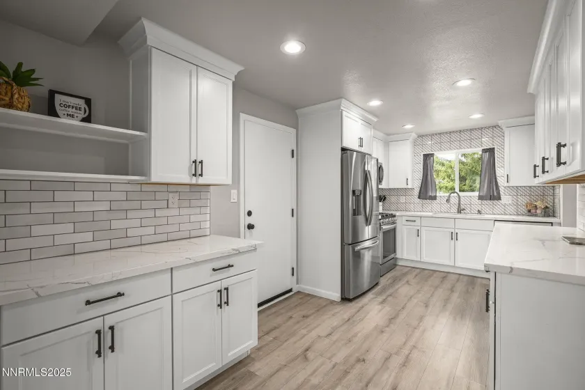 1214 Conway, Reno, Nevada 89503, 3 Bedrooms Bedrooms, ,2 BathroomsBathrooms,Residential,Residential,Conway,250057985