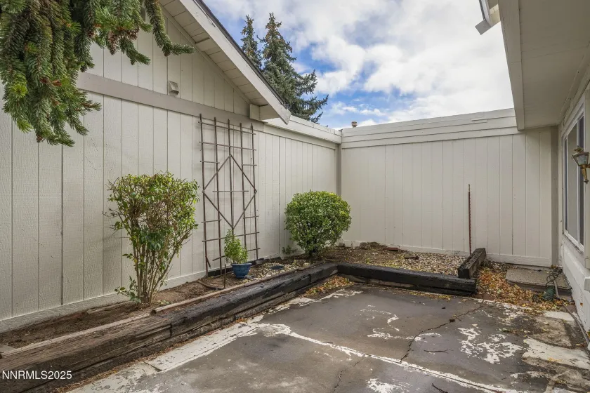 1214 Conway, Reno, Nevada 89503, 3 Bedrooms Bedrooms, ,2 BathroomsBathrooms,Residential,Residential,Conway,250057985