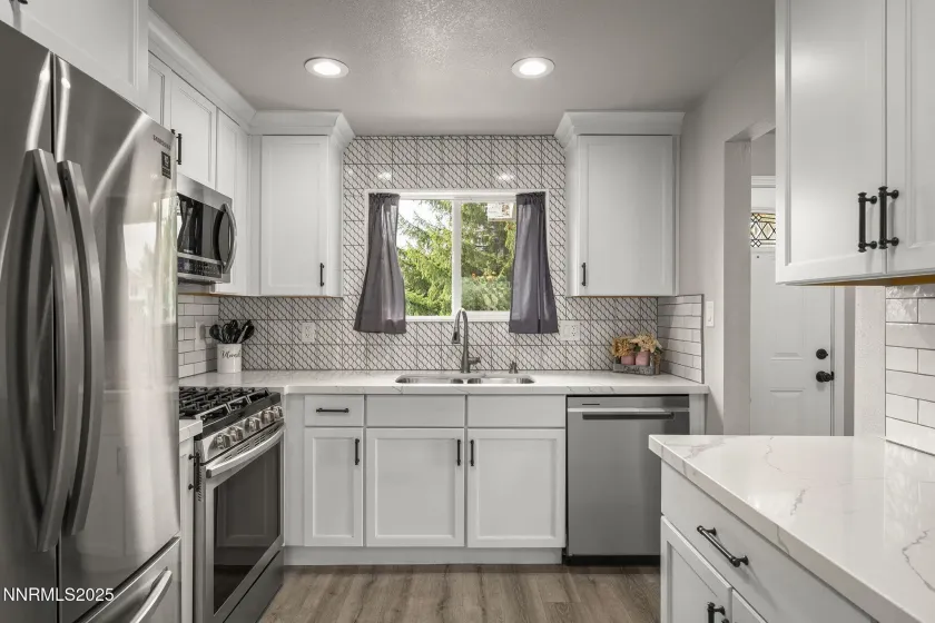 1214 Conway, Reno, Nevada 89503, 3 Bedrooms Bedrooms, ,2 BathroomsBathrooms,Residential,Residential,Conway,250057985