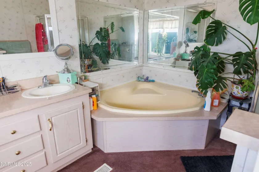 1200 Ebony, Silver Springs, Nevada 89429, 3 Bedrooms Bedrooms, ,2 BathroomsBathrooms,Residential,Residential,Ebony,250057988