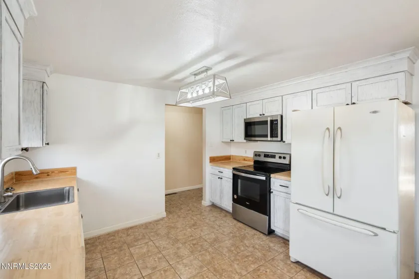 103 Oregon, Yerington, Nevada 89447, 4 Bedrooms Bedrooms, ,2 BathroomsBathrooms,Residential,Residential,Oregon,250057989