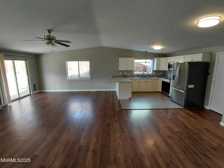 3560 Haystack, Carson City, Nevada 89705, 3 Bedrooms Bedrooms, ,2 BathroomsBathrooms,Residential,Residential,Haystack,250057997