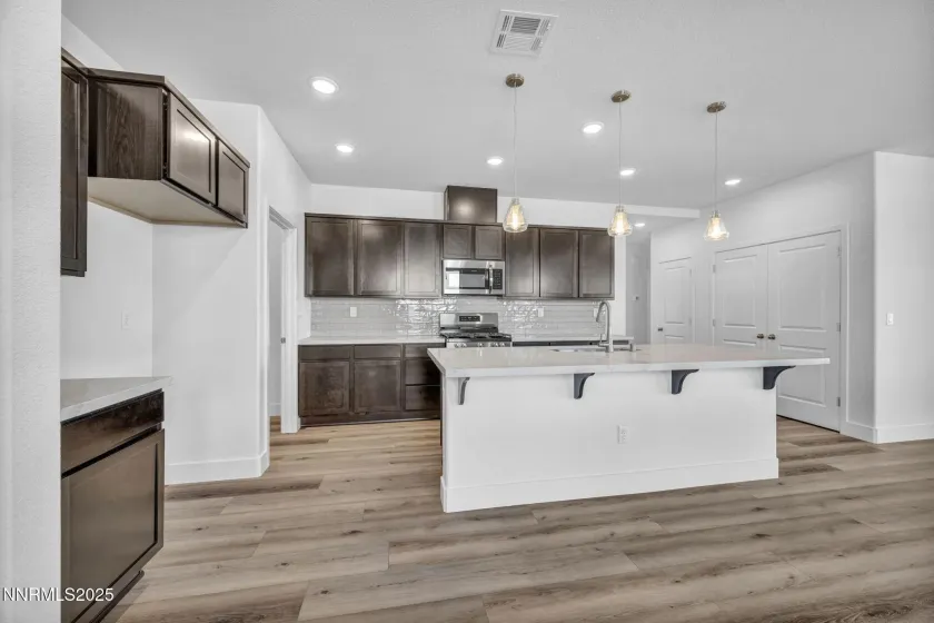 8609 Crandell, Reno, Nevada 89506, 3 Bedrooms Bedrooms, ,2 BathroomsBathrooms,Residential,Residential,Crandell,250057998