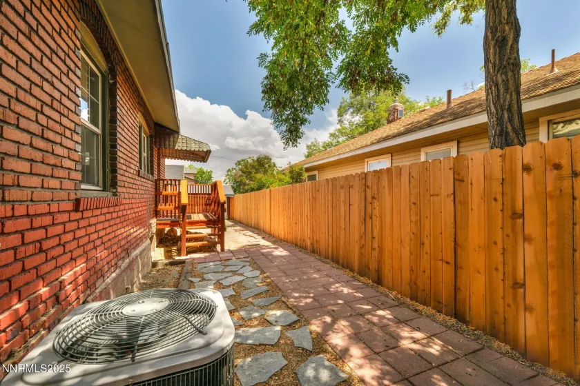 960 Ralston, Reno, Nevada 89503, 2 Bedrooms Bedrooms, ,1 BathroomBathrooms,Residential,Residential,Ralston,250000747