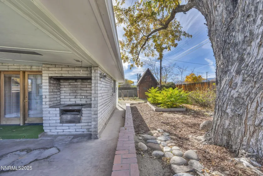 635 Cordone, Reno, Nevada 89502, 3 Bedrooms Bedrooms, ,2 BathroomsBathrooms,Residential,Residential,Cordone,250058004