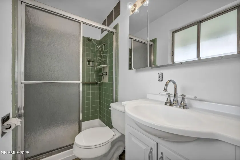 635 Cordone, Reno, Nevada 89502, 3 Bedrooms Bedrooms, ,2 BathroomsBathrooms,Residential,Residential,Cordone,250058004