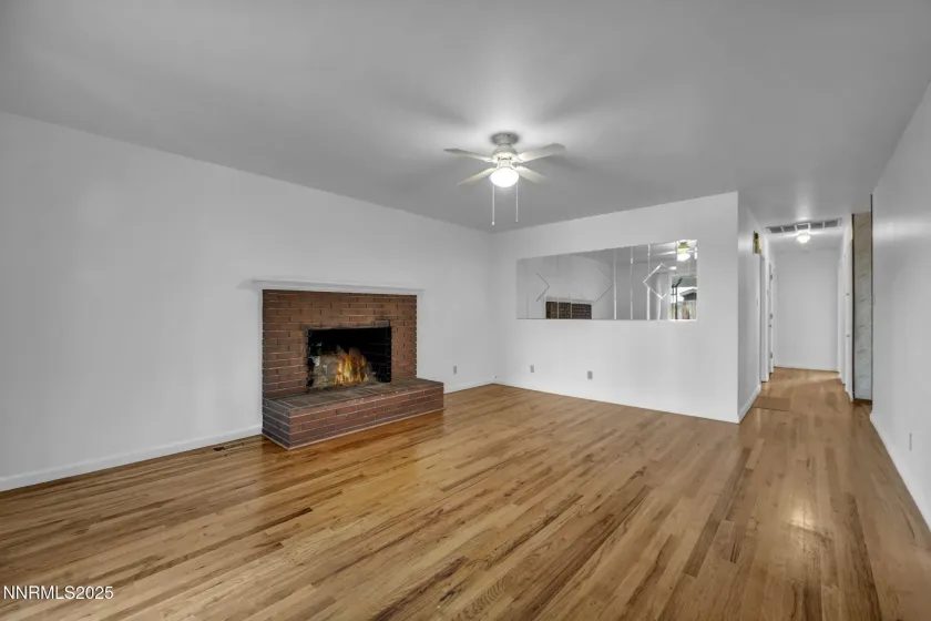 635 Cordone, Reno, Nevada 89502, 3 Bedrooms Bedrooms, ,2 BathroomsBathrooms,Residential,Residential,Cordone,250058004