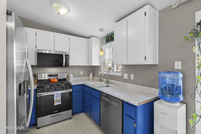 204 Gordon, Dayton, Nevada 89403, 3 Bedrooms Bedrooms, ,2 BathroomsBathrooms,Residential,Residential,Gordon,250058006