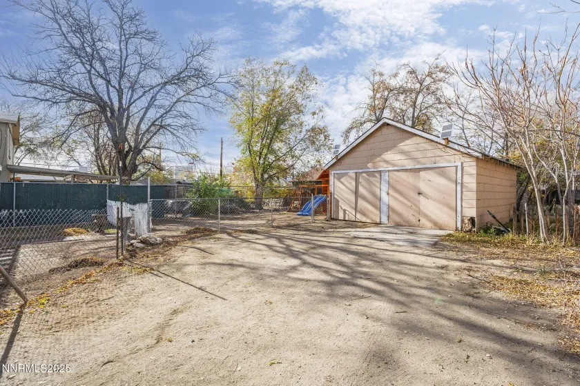 829 10th, Sparks, Nevada 89431, 2 Bedrooms Bedrooms, ,1 BathroomBathrooms,Residential,Residential,10th,250058013