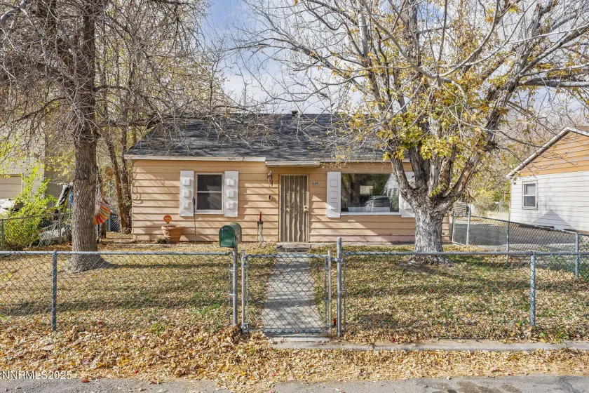 829 10th, Sparks, Nevada 89431, 2 Bedrooms Bedrooms, ,1 BathroomBathrooms,Residential,Residential,10th,250058013