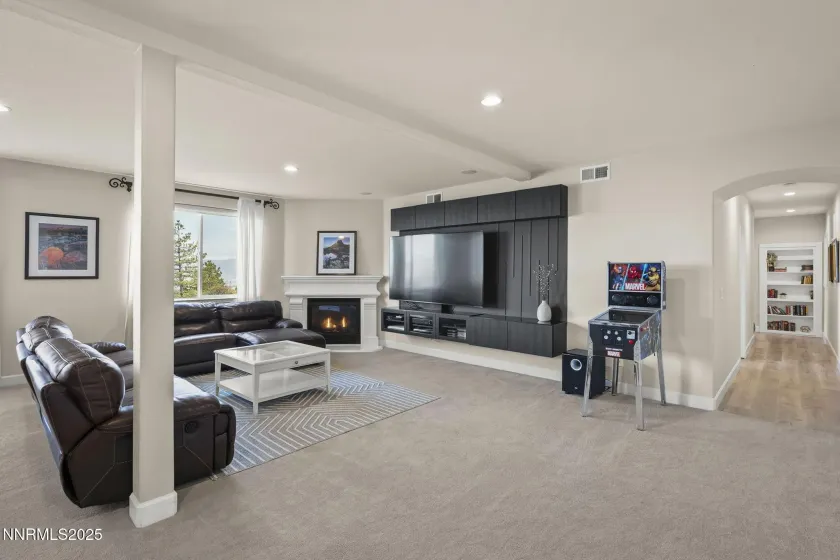 5640 Rue Saint Tropez, Reno, Nevada 89511, 6 Bedrooms Bedrooms, ,6 BathroomsBathrooms,Residential,Residential,Rue Saint Tropez,250058030