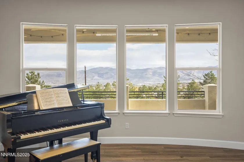 5640 Rue Saint Tropez, Reno, Nevada 89511, 6 Bedrooms Bedrooms, ,6 BathroomsBathrooms,Residential,Residential,Rue Saint Tropez,250058030