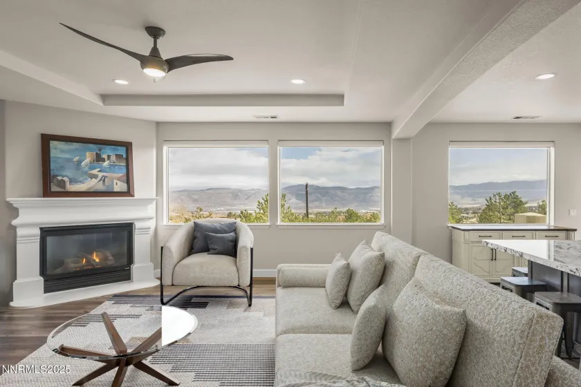 5640 Rue Saint Tropez, Reno, Nevada 89511, 6 Bedrooms Bedrooms, ,6 BathroomsBathrooms,Residential,Residential,Rue Saint Tropez,250058030