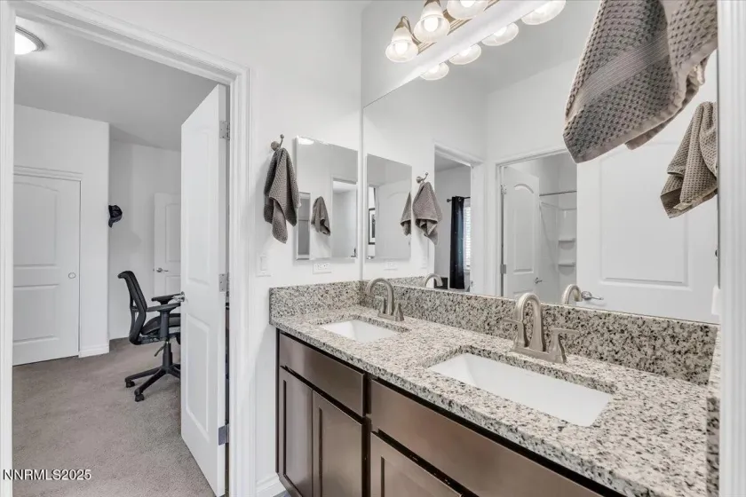 18722 Knott Crk, Reno, Nevada 89508, 4 Bedrooms Bedrooms, ,3 BathroomsBathrooms,Residential,Residential,Knott Crk,250058033