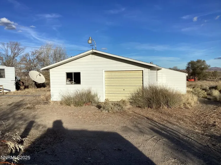1 Lemos, Yerington, Nevada 89447, 2 Bedrooms Bedrooms, ,1 BathroomBathrooms,Residential,Residential,Lemos,250058036