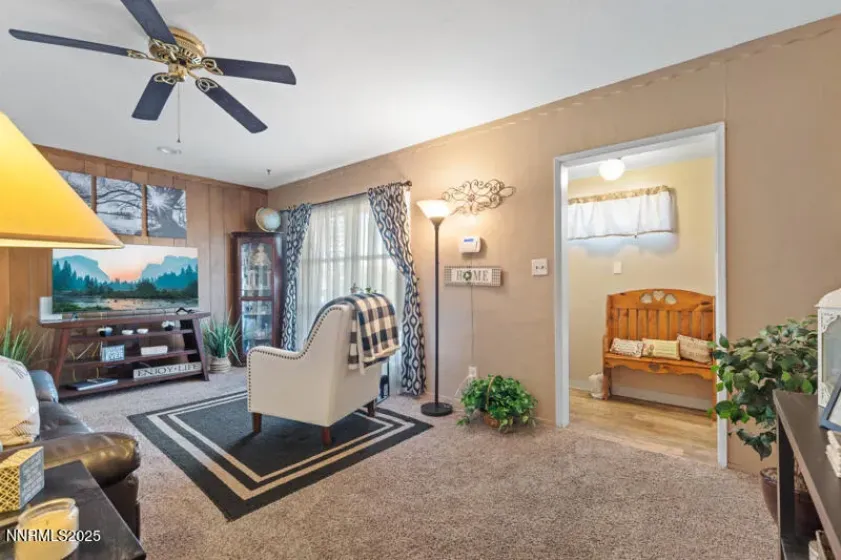 10 Lincoln, Sparks, Nevada 89431, 3 Bedrooms Bedrooms, ,2 BathroomsBathrooms,Residential,Residential,Lincoln,250058038