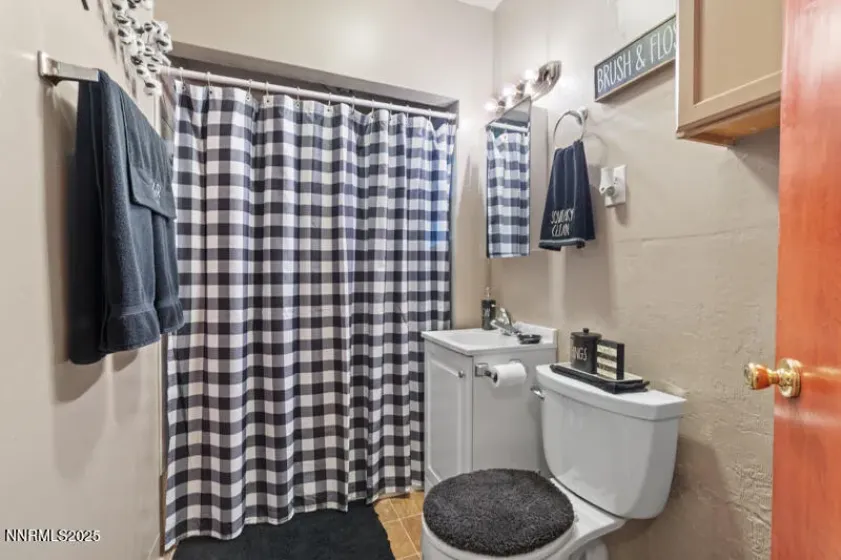 10 Lincoln, Sparks, Nevada 89431, 3 Bedrooms Bedrooms, ,2 BathroomsBathrooms,Residential,Residential,Lincoln,250058038