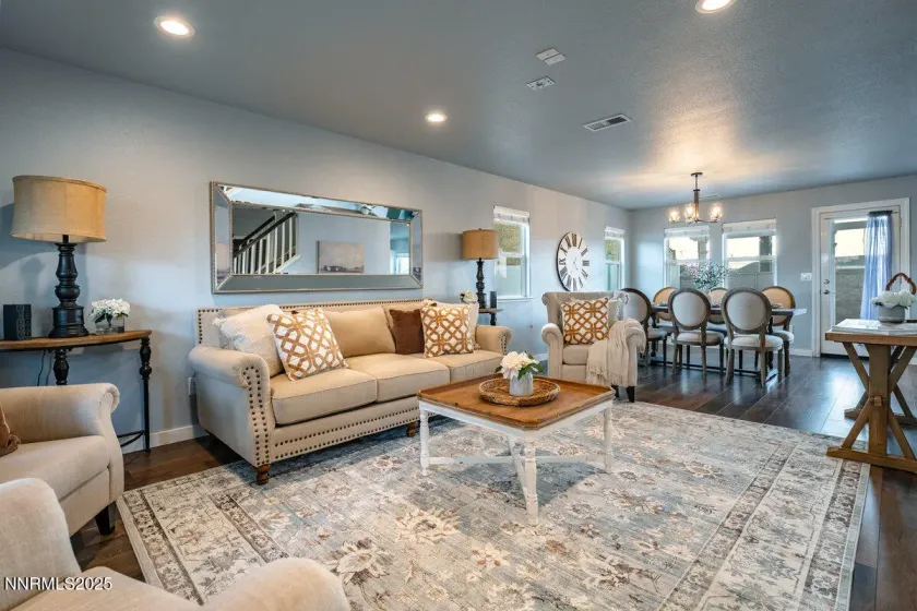 1378 Pin Oak, Gardnerville, Nevada 89410, 4 Bedrooms Bedrooms, ,3 BathroomsBathrooms,Residential,Residential,Pin Oak,250058039