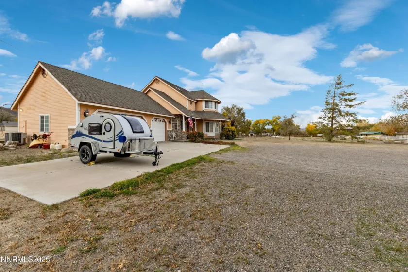 955 Carol, Fernley, Nevada 89408, 4 Bedrooms Bedrooms, ,3 BathroomsBathrooms,Residential,Residential,Carol,250058040