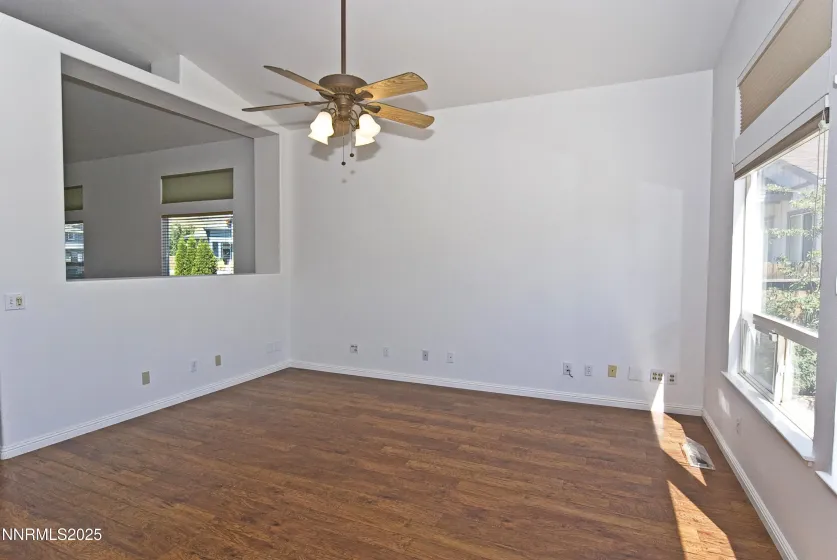 925 Sauvignon, Reno, Nevada 89506, 4 Bedrooms Bedrooms, ,3 BathroomsBathrooms,Residential,Residential,Sauvignon,250005158