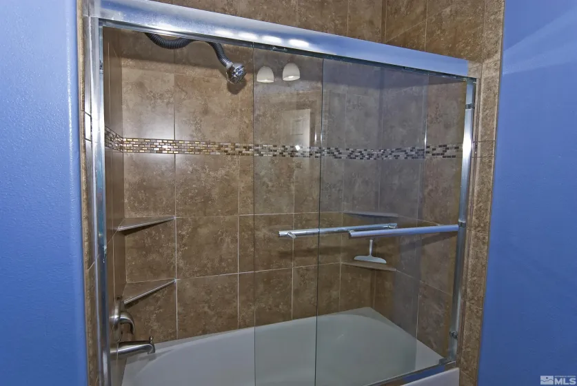 925 Sauvignon, Reno, Nevada 89506, 4 Bedrooms Bedrooms, ,3 BathroomsBathrooms,Residential,Residential,Sauvignon,250005158