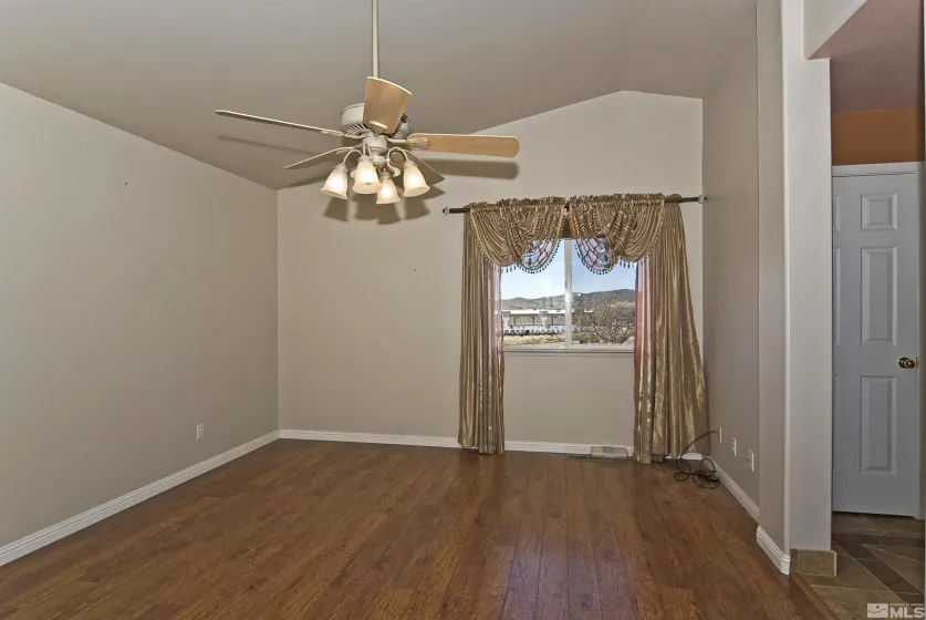 925 Sauvignon, Reno, Nevada 89506, 4 Bedrooms Bedrooms, ,3 BathroomsBathrooms,Residential,Residential,Sauvignon,250005158