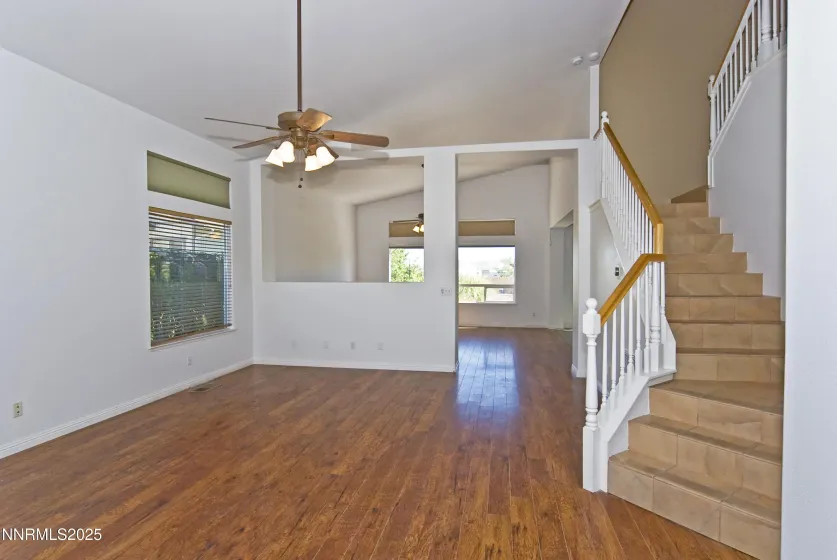 925 Sauvignon, Reno, Nevada 89506, 4 Bedrooms Bedrooms, ,3 BathroomsBathrooms,Residential,Residential,Sauvignon,250005158