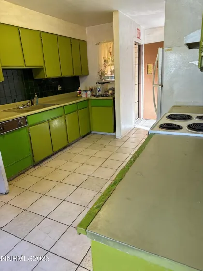 3335 Downey, Reno, Nevada 89503, 3 Bedrooms Bedrooms, ,2 BathroomsBathrooms,Residential,Residential,Downey,250058047