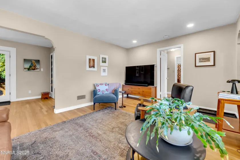 1315 Watt, Reno, Nevada 89509, 2 Bedrooms Bedrooms, ,1 BathroomBathrooms,Residential,Residential,Watt,250058048