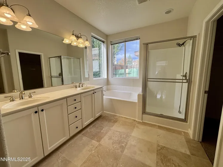 1335 Grand Summit, Reno, Nevada 89523, 3 Bedrooms Bedrooms, ,2 BathroomsBathrooms,Residential,Residential,Grand Summit,250058049