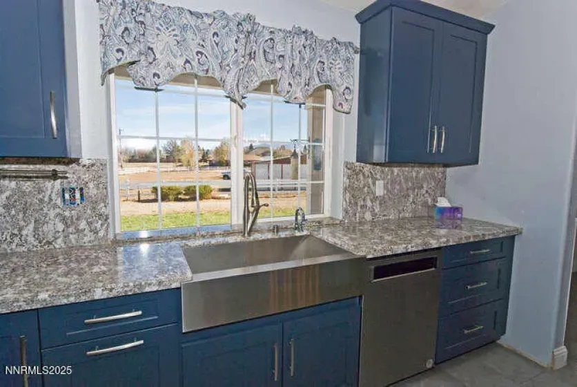 1141 Centerville, Gardnerville, Nevada 89460, 3 Bedrooms Bedrooms, ,2 BathroomsBathrooms,Residential,Residential,Centerville,250058077