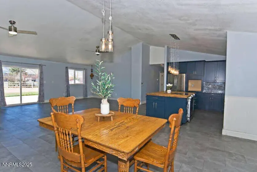 1141 Centerville, Gardnerville, Nevada 89460, 3 Bedrooms Bedrooms, ,2 BathroomsBathrooms,Residential,Residential,Centerville,250058077