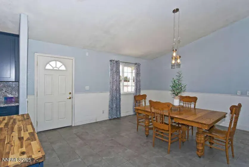 1141 Centerville, Gardnerville, Nevada 89460, 3 Bedrooms Bedrooms, ,2 BathroomsBathrooms,Residential,Residential,Centerville,250058077