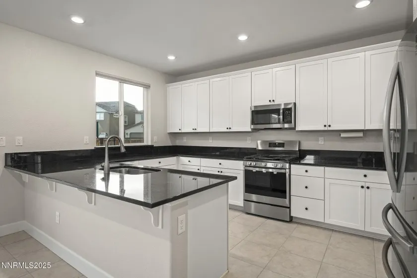 1119 Roswell, Sparks, Nevada 89436, 4 Bedrooms Bedrooms, ,3 BathroomsBathrooms,Residential,Residential,Roswell,250057905