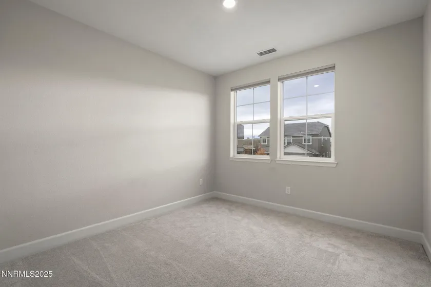 1119 Roswell, Sparks, Nevada 89436, 4 Bedrooms Bedrooms, ,3 BathroomsBathrooms,Residential,Residential,Roswell,250057905