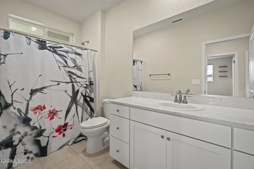 1119 Roswell, Sparks, Nevada 89436, 4 Bedrooms Bedrooms, ,3 BathroomsBathrooms,Residential,Residential,Roswell,250057905