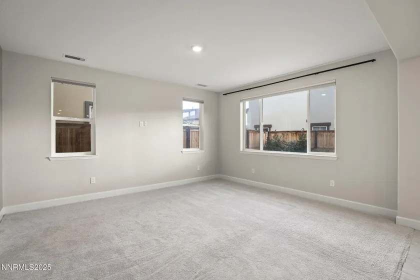 1119 Roswell, Sparks, Nevada 89436, 4 Bedrooms Bedrooms, ,3 BathroomsBathrooms,Residential,Residential,Roswell,250057905