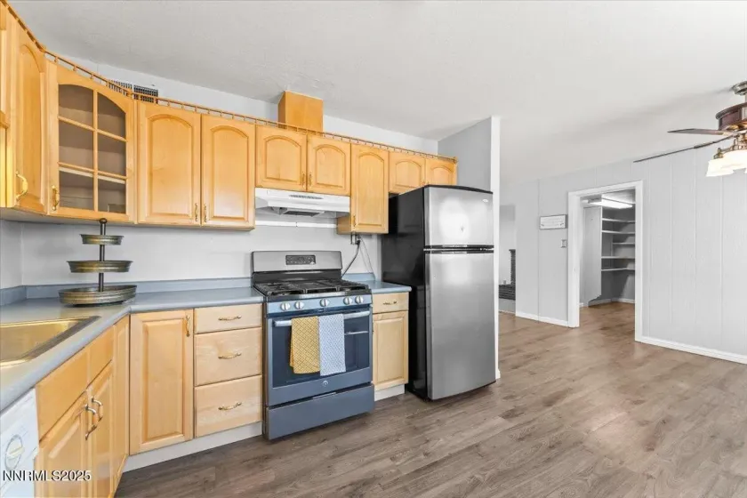 1345 Plymouth, Sparks, Nevada 89431, 3 Bedrooms Bedrooms, ,1 BathroomBathrooms,Residential,Residential,Plymouth,250053817