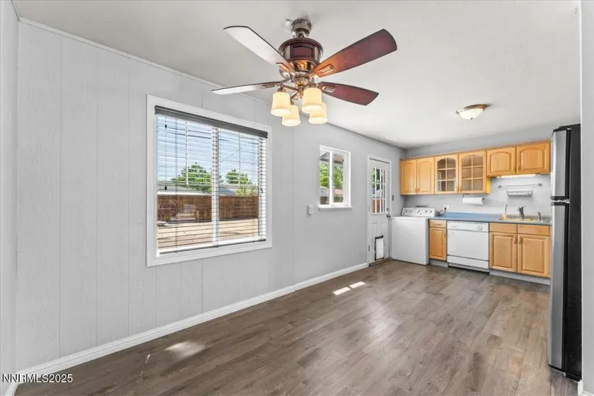 1345 Plymouth, Sparks, Nevada 89431, 3 Bedrooms Bedrooms, ,1 BathroomBathrooms,Residential,Residential,Plymouth,250053817