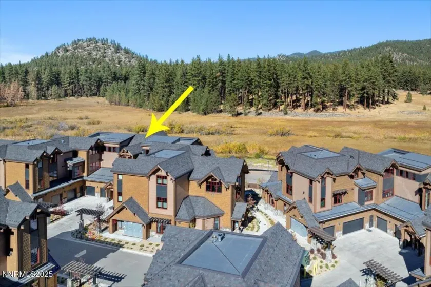 36 Beach Club, Stateline, Nevada 89449, 4 Bedrooms Bedrooms, ,4 BathroomsBathrooms,Residential,Residential,Beach Club,250058092