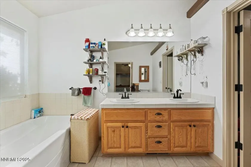 3195 Quick Cal, Fernley, Nevada 89408, 3 Bedrooms Bedrooms, ,2 BathroomsBathrooms,Residential,Residential,Quick Cal,250058094