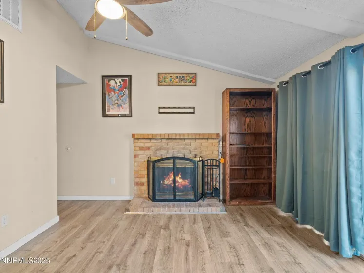 1450 Wyoming, Reno, Nevada 89503, 4 Bedrooms Bedrooms, ,2 BathroomsBathrooms,Residential,Residential,Wyoming,250058096