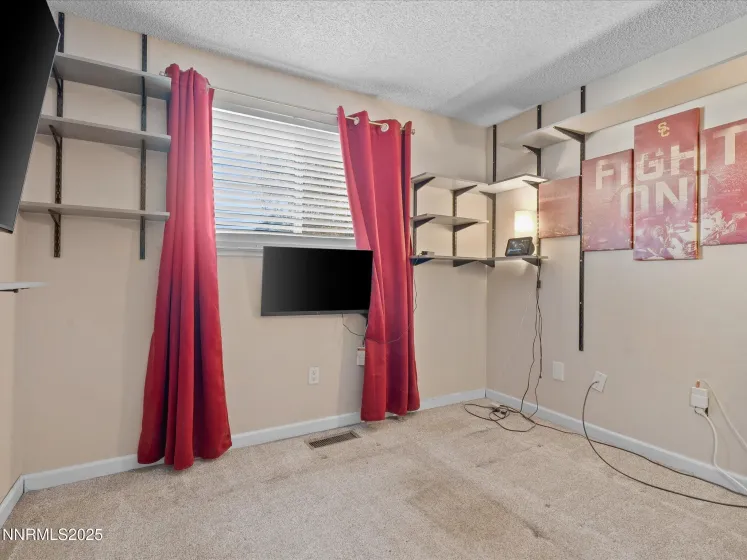 1450 Wyoming, Reno, Nevada 89503, 4 Bedrooms Bedrooms, ,2 BathroomsBathrooms,Residential,Residential,Wyoming,250058096