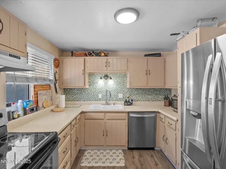 1450 Wyoming, Reno, Nevada 89503, 4 Bedrooms Bedrooms, ,2 BathroomsBathrooms,Residential,Residential,Wyoming,250058096