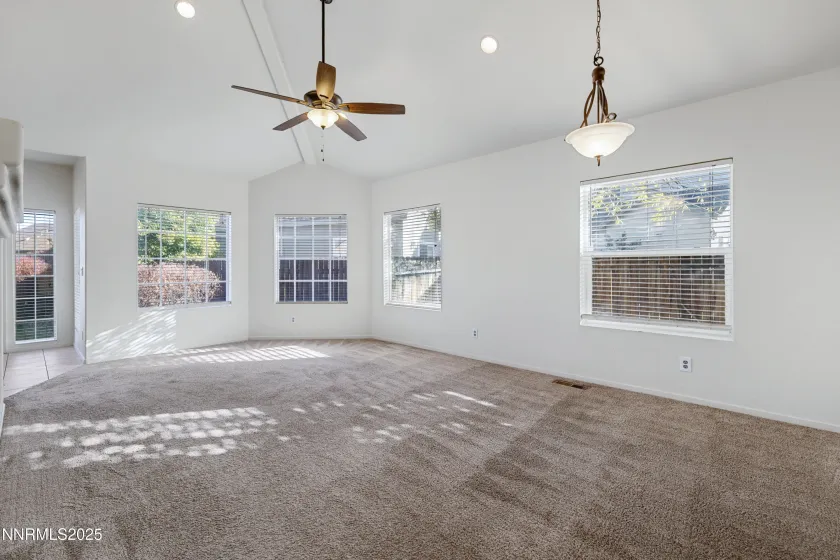 5420 Desert Peach, Sparks, Nevada 89436, 4 Bedrooms Bedrooms, ,3 BathroomsBathrooms,Residential,Residential,Desert Peach,250058098