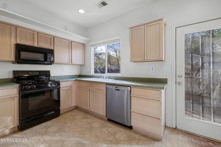 5420 Desert Peach, Sparks, Nevada 89436, 4 Bedrooms Bedrooms, ,3 BathroomsBathrooms,Residential,Residential,Desert Peach,250058098