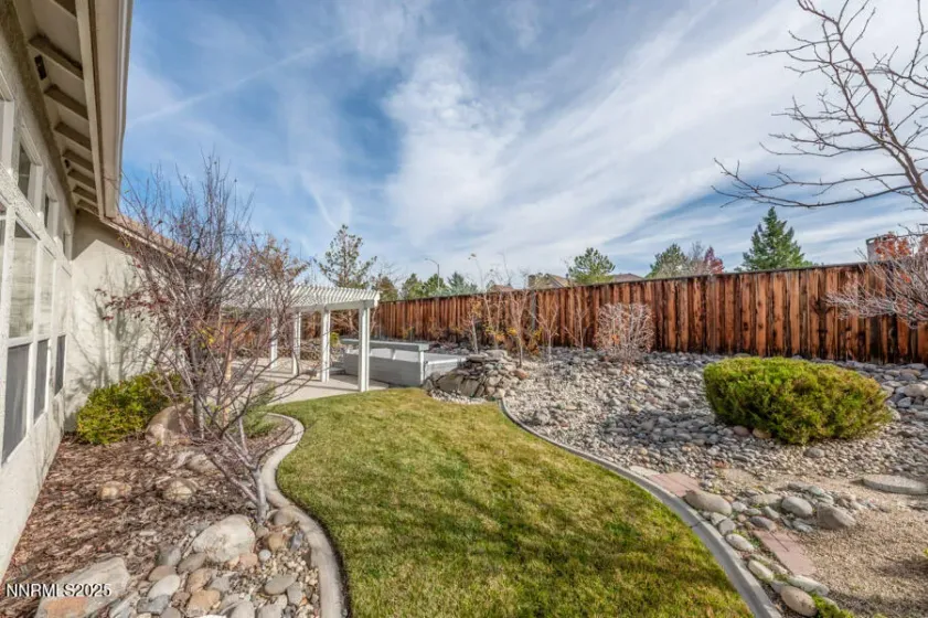 9790 Frankwood, Reno, Nevada 89521, 3 Bedrooms Bedrooms, ,2 BathroomsBathrooms,Residential,Residential,Frankwood,250058111