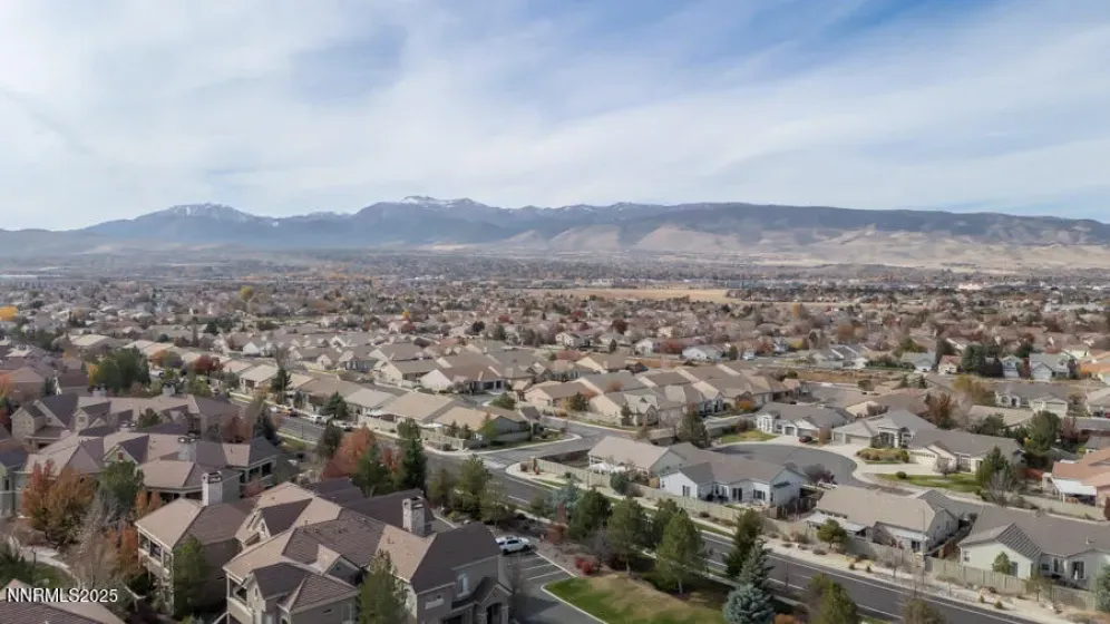 9790 Frankwood, Reno, Nevada 89521, 3 Bedrooms Bedrooms, ,2 BathroomsBathrooms,Residential,Residential,Frankwood,250058111