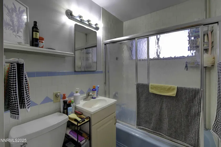 407 Imperial, Reno, Nevada 89503, ,Residential Income,Residential,Imperial,250058110