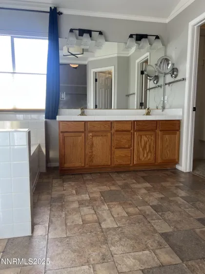 3245 Gerona, Sparks, Nevada 89436, 4 Bedrooms Bedrooms, ,3 BathroomsBathrooms,Residential,Residential,Gerona,250058112